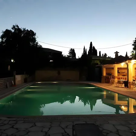 Guest house Kitchenette Pool 4
