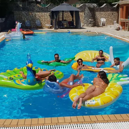 Kitchenette Pool 4 3* Gouvia