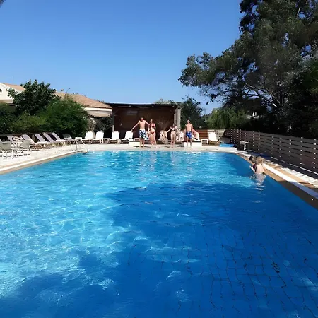 Kitchenette Pool 4 Gouvia