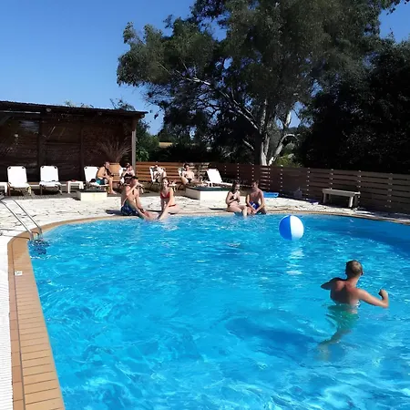 Guest house Kitchenette Pool 4